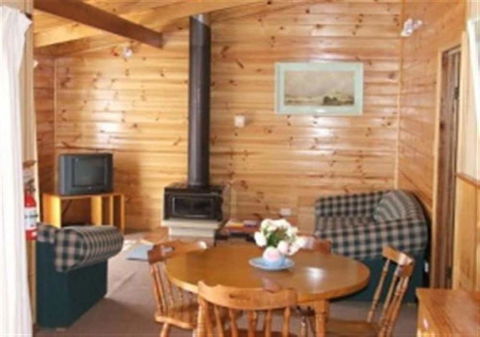 Boat Harbour Garden Cottages - Lennox Head Accommodation 6