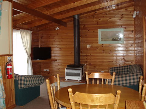 Boat Harbour Garden Cottages - Lennox Head Accommodation 4
