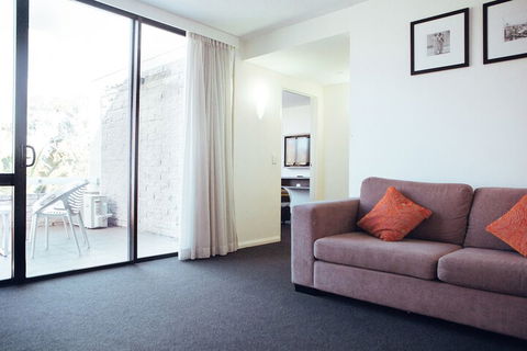 Holiday Inn Warwick Farm, An IHG Hotel - Lennox Head Accommodation 4