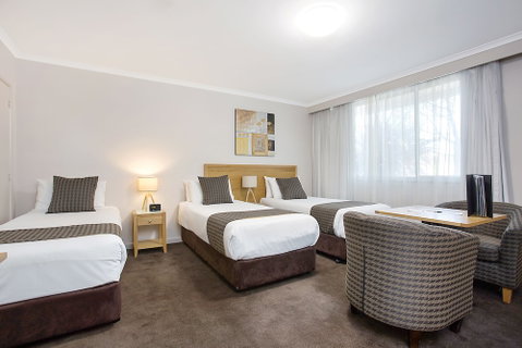Mid City Warrnambool - Lennox Head Accommodation 6