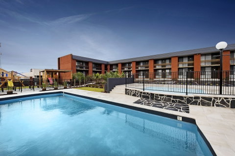 Mid City Warrnambool - Lennox Head Accommodation 0
