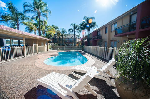 Ramada Hotel & Suites Sydney Cabramatta - Lennox Head Accommodation 4