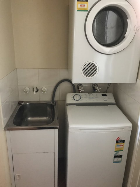 Villa Vaucluse Apartments Of Cairns - Lennox Head Accommodation 6