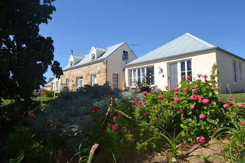 Mulberry Cottage B&B - Lennox Head Accommodation 2