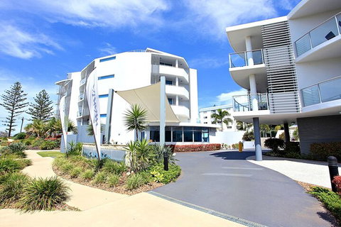 Manta Bargara Resort - Lennox Head Accommodation 4