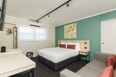 Nightcap At Balaclava Hotel - Lennox Head Accommodation 4