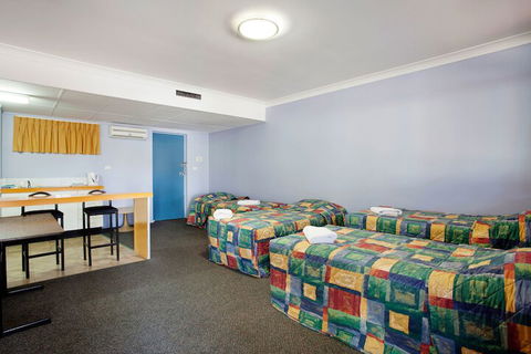 Vale Hotel - Lennox Head Accommodation 7