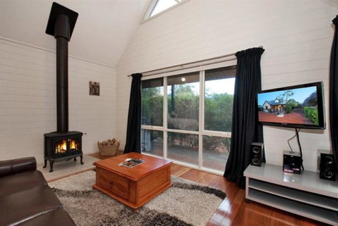 Two Truffles Cottages - Lennox Head Accommodation 5