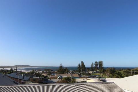 Shiloh Holiday House 14 East Street - Lennox Head Accommodation 1