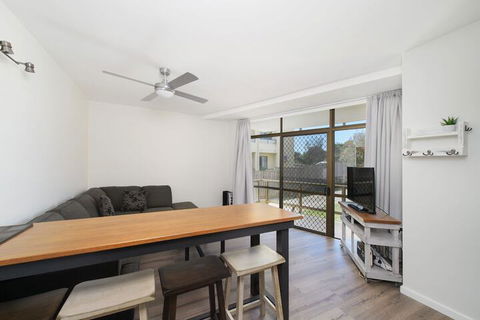 Flynns Beach Apartments 4 41 Pacific Drive - Lennox Head Accommodation 1