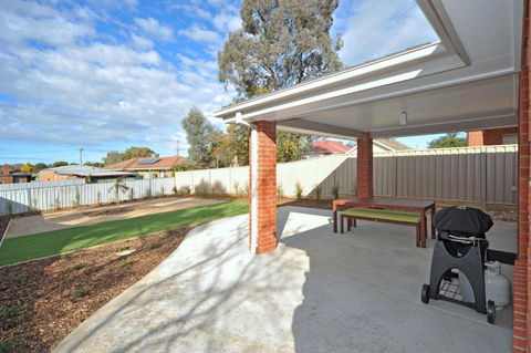 Beischer Apt A - Lennox Head Accommodation 3