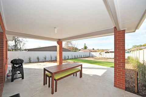 Beischer Apt A - Lennox Head Accommodation 1