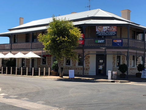 Cornwall Hotel - Lennox Head Accommodation 5