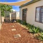 Cute Private Studio Flat With AIRCON! - Lennox Head Accommodation 0