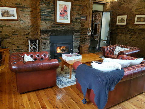 William Hunts Retreat Cypress Studio - Lennox Head Accommodation 2