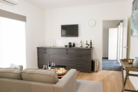 A Coonawarra Experience - Lennox Head Accommodation 3
