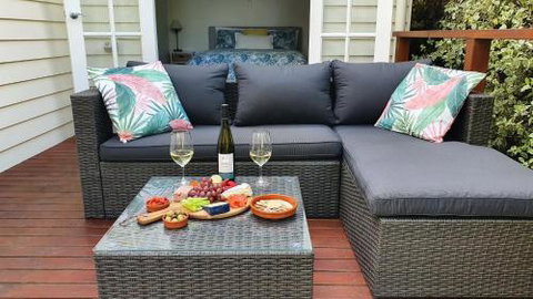 A Coonawarra Experience - Lennox Head Accommodation 1