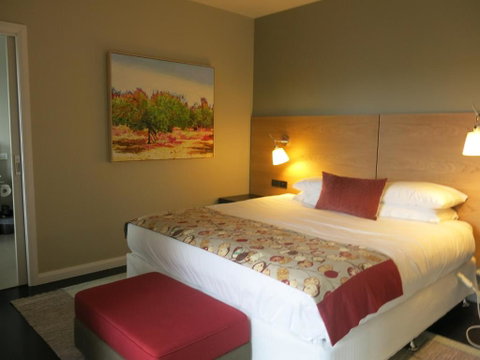 StoneTryst Spa Villas - Lennox Head Accommodation 6
