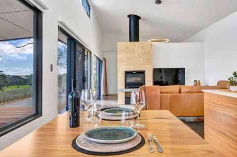 Shadow Creek McLaren Vale - Lennox Head Accommodation 2