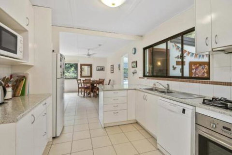Allamanda Cottage - Lennox Head Accommodation 6
