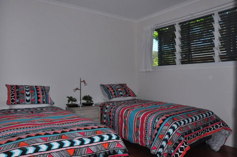 10 Double Island Drive Modern Family Home Centrally Located Swimming Pool & Outdoor Area - Lennox Head Accommodation 6