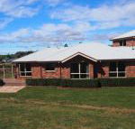 Country Meets Town - Lennox Head Accommodation