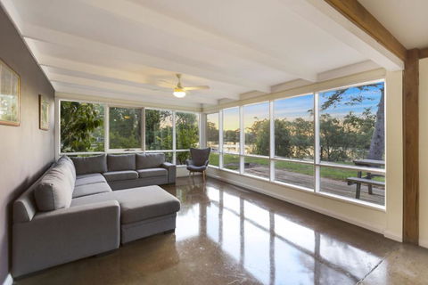 Bluff View River House Stunning Riverfront - Lennox Head Accommodation 6