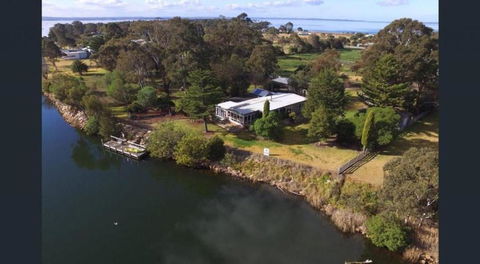 Bluff View River House Stunning Riverfront - Lennox Head Accommodation 2