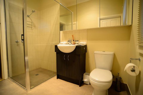 The Californian - Lennox Head Accommodation 3