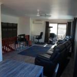 2 29 Rumbalara Avenue Rainbow Beach Bring Your Dog Or Your Cat Or Bring Both Free Wi Fi - Lennox Head Accommodation 0