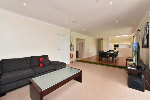 Nulkaba Escape Super Central Walk To Zoo Short Drive To Potters + Wineries - Lennox Head Accommodation 6