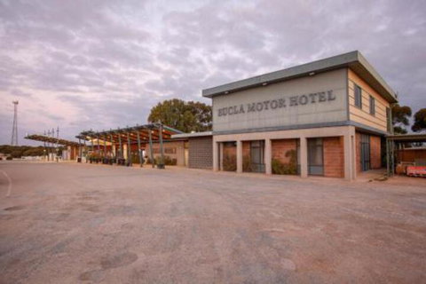 EUCLA MOTOR HOTEL - Lennox Head Accommodation 0