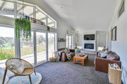 Mortimers Wines The Canopy Loft - Lennox Head Accommodation 0