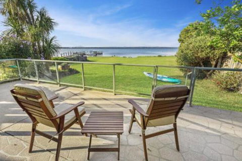 Eagle Point Getaway Waterfront Serenity! - Lennox Head Accommodation 0