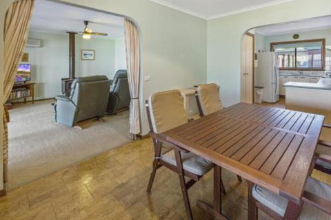 Eagle Point Getaway Waterfront Serenity! - Lennox Head Accommodation 5