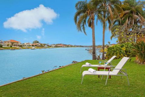 North View Waterfront Home Private Jetty - Lennox Head Accommodation 0