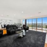BENGALEE EXECUTIVE TOWNHOUSE MODERN & STYLISH - Lennox Head Accommodation 0