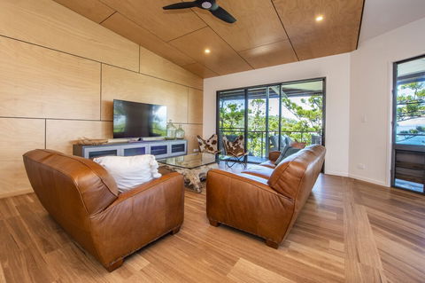 Headland House - Lennox Head Accommodation 2