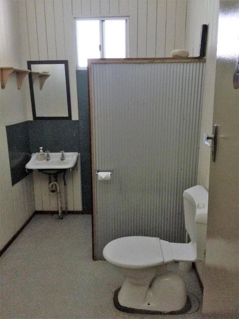 Bluff Hotel - Lennox Head Accommodation 6