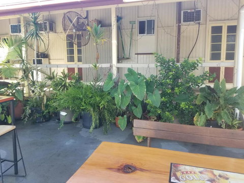 Bluff Hotel - Lennox Head Accommodation 1