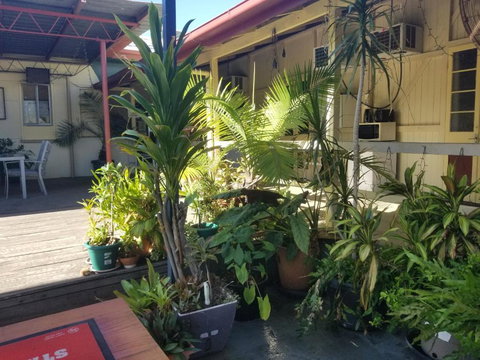 Bluff Hotel - Lennox Head Accommodation 2