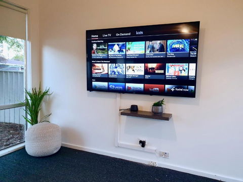 Homely Getaways Central Mildura - Lennox Head Accommodation 5