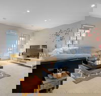 Gorgeous 4BR Home in Point Cook - Lennox Head Accommodation