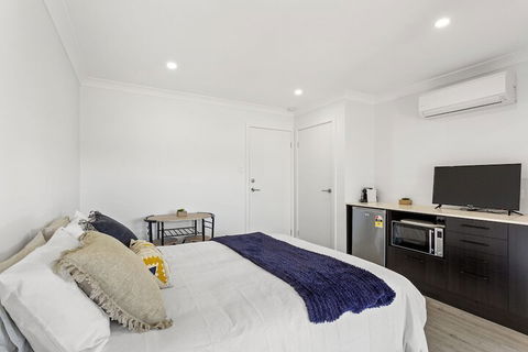 Whale Studio 1a Ocean Street - Lennox Head Accommodation 4