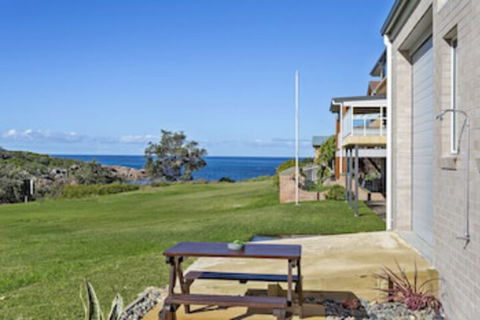 Whale Studio 1a Ocean Street - Lennox Head Accommodation 0