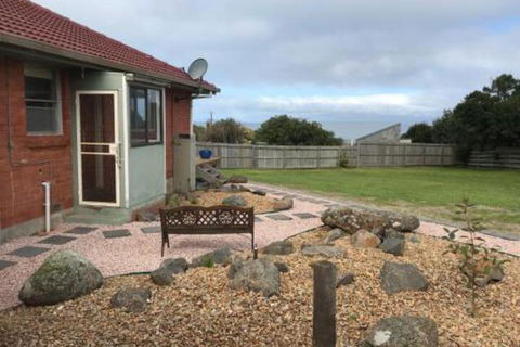 OCEAN BREEZE - Lennox Head Accommodation 3
