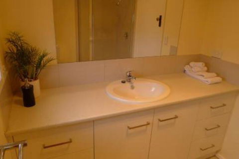 OCEAN BREEZE - Lennox Head Accommodation 4