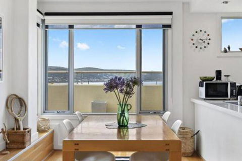 POINT GREY APARTMENT ONE VIEWPOINT - Lennox Head Accommodation 4