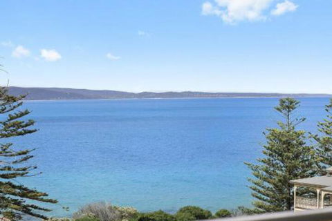POINT GREY APARTMENT ONE VIEWPOINT - Lennox Head Accommodation 0