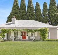 Nattai Lodge house  cottage in beautiful garden - Lennox Head Accommodation